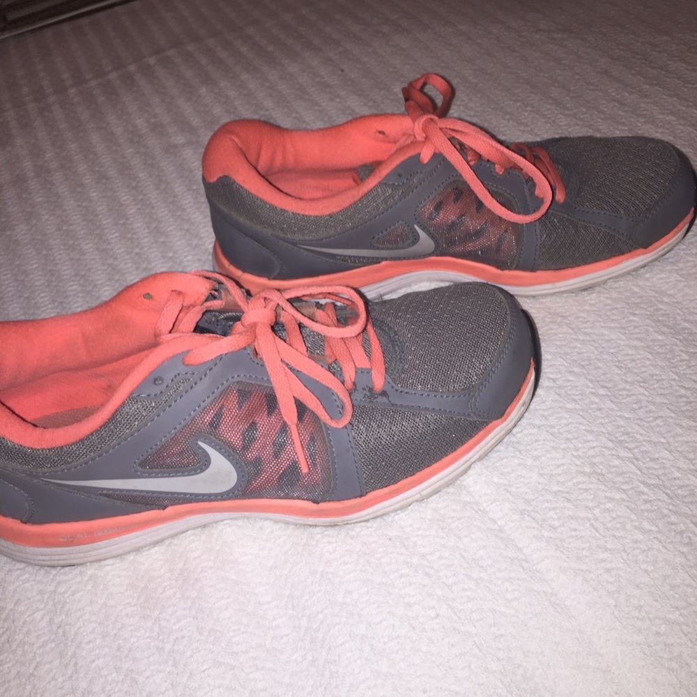 Pink & gray nike shoes